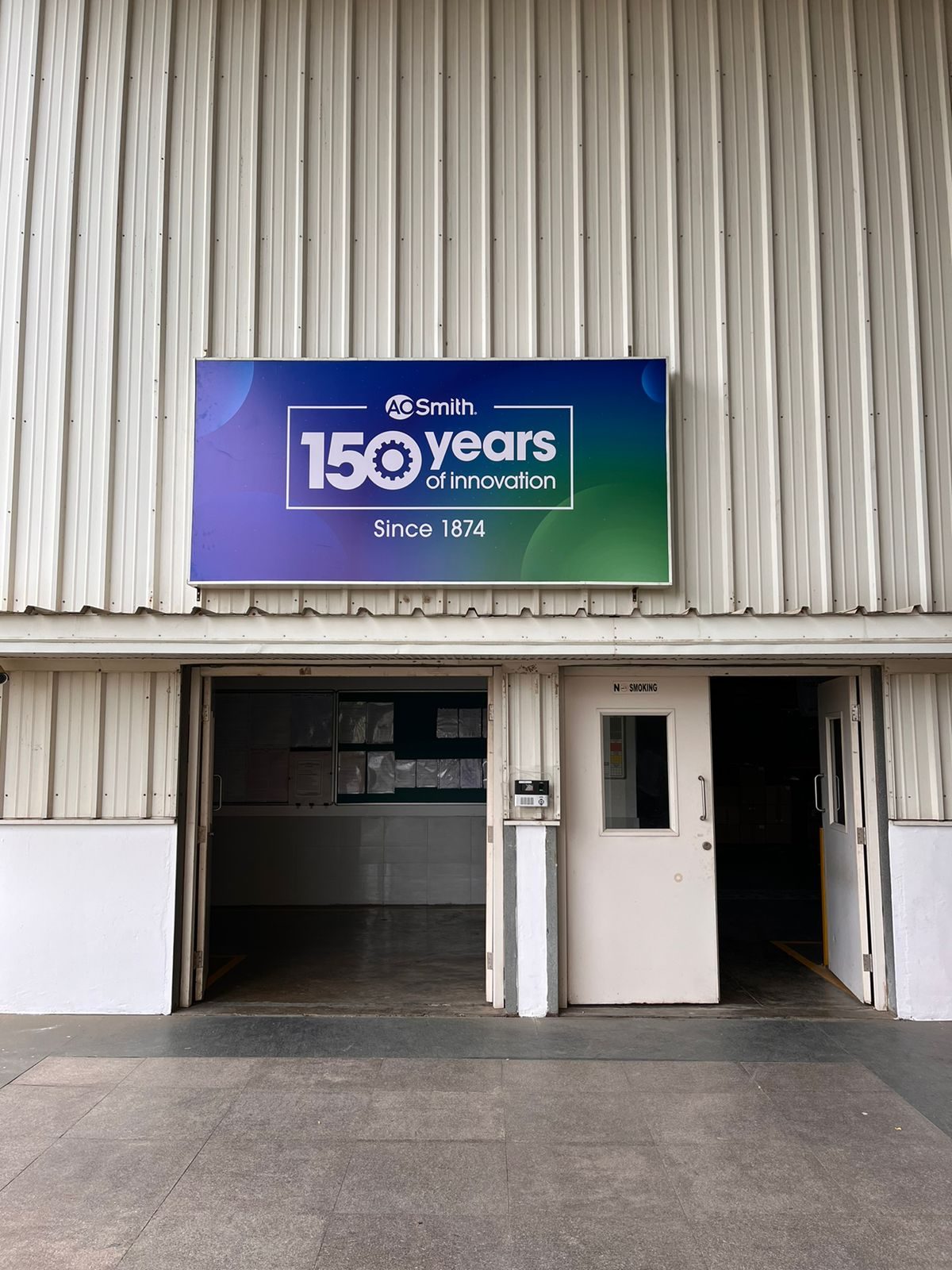 Large-format printed banner